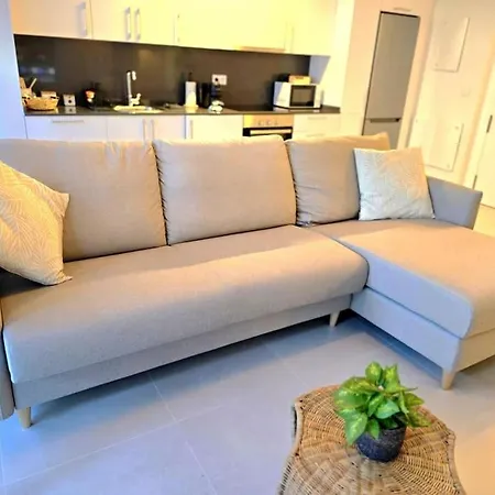 Apartment Samuel Luxury 2bedroom Apartment, Large Patio, Free Wifi And Private Parking By Namaste Elite Torremolinos